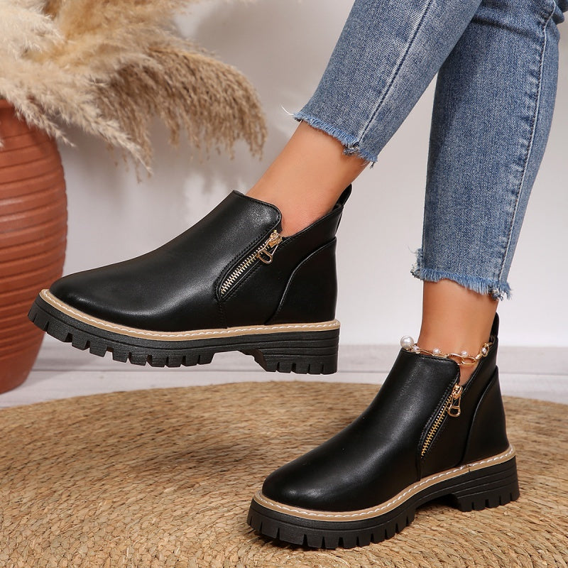 Elegant ankle boots