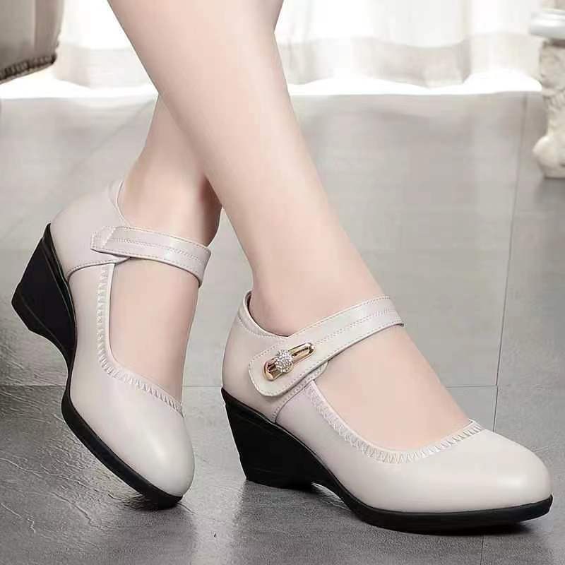 BellaStride Heels